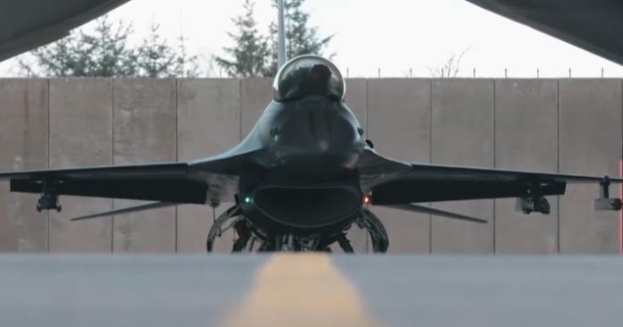Відео з тренувань пілотів ЗСУ на F-16 опублікував Зеленський. Фото: 