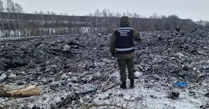 рф заявила про готовність передати Україні тіла загиблих, які були на літаку Іл-76. Фото: