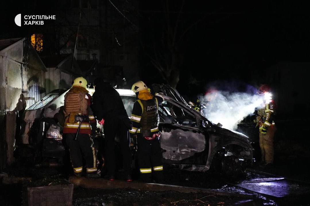 В Харкові згоріли авто. Фото: «Суспільне»