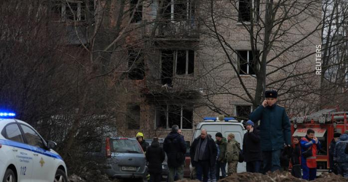 Дрон упал на дома в Санкт-Петербурге из-за работы ПВО. Фото: Reuters
