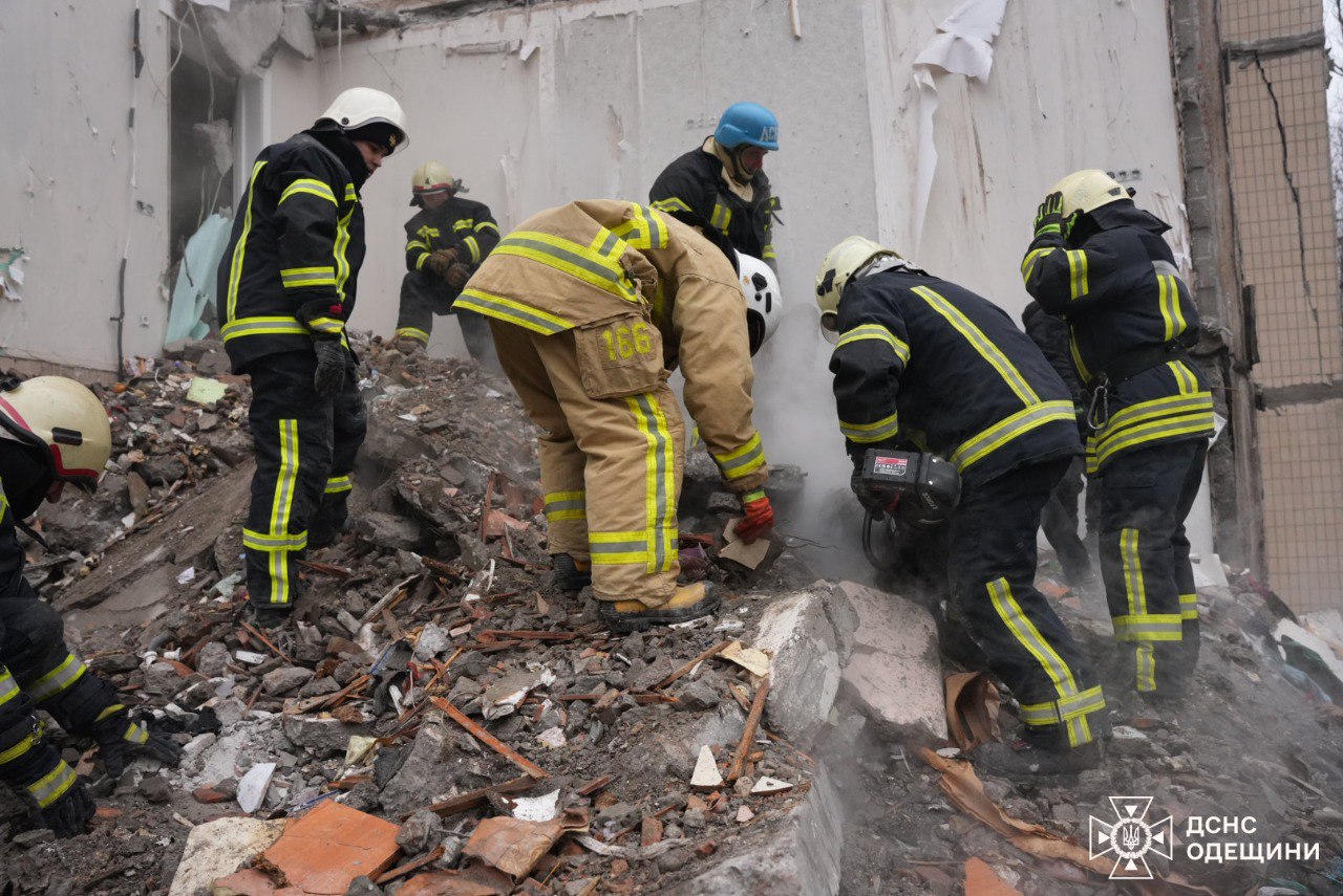 В Одесі рятувальники знайшли ще одного загиблого. Фото: ДСНС