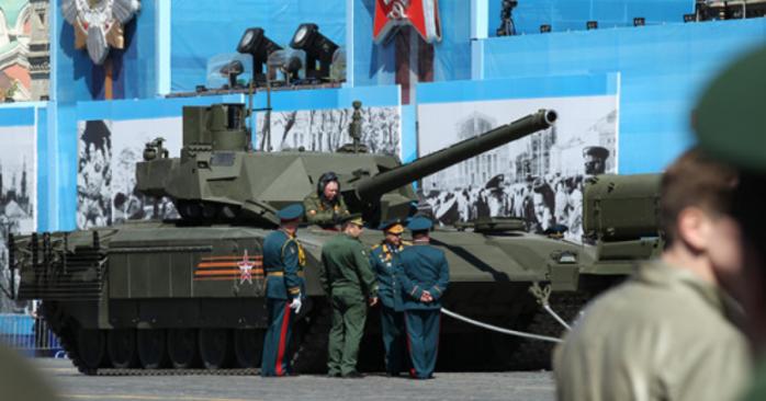 Російський танк Т-14 «Армата» заглох на параді. Фото: 