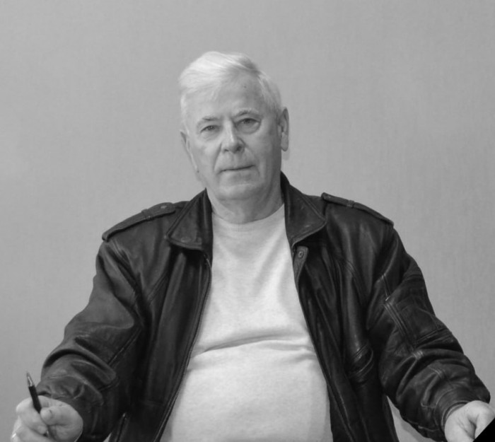 На Луганщині підірвали автомобіль місцевого колаборанта, фото: російські ЗМІ