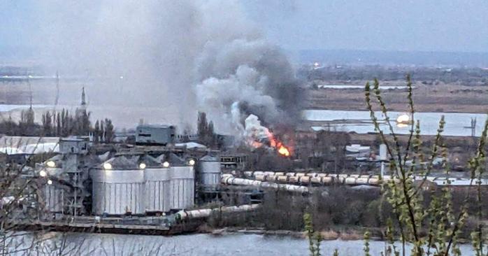 Пожар в Ростове. Фото: местные паблики