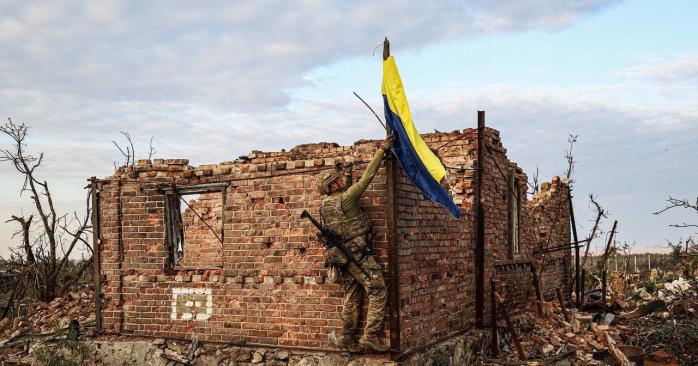 ВСУ подняли украинский флаг на левобережье Херсонщины. Фото: