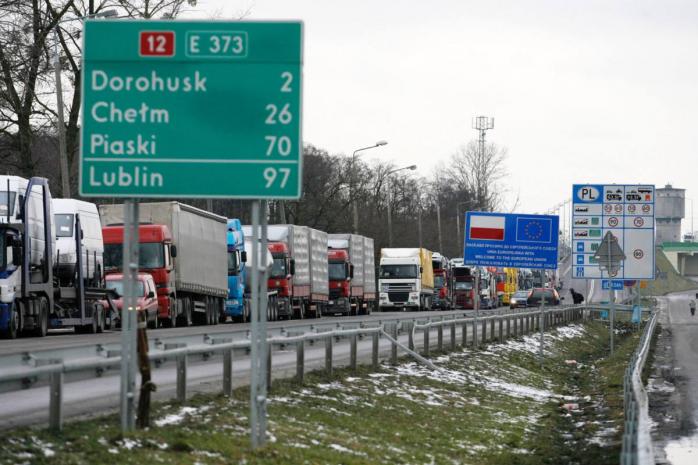 Поляки разблокировали движение грузовиков на крупнейшем пункте пропуска с Украиной