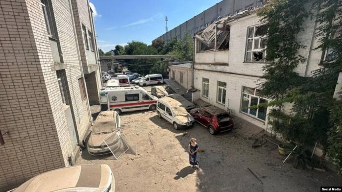 Коригувальники удару росії по лікарні в Херсоні отримали вирок суду