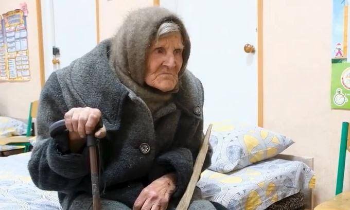 98-летняя украинка прошла 10 км, чтобы избежать оккупации