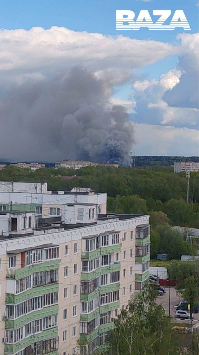 Масштабна пожежа спалахнула під Москвою. Фото: Telegram-канали