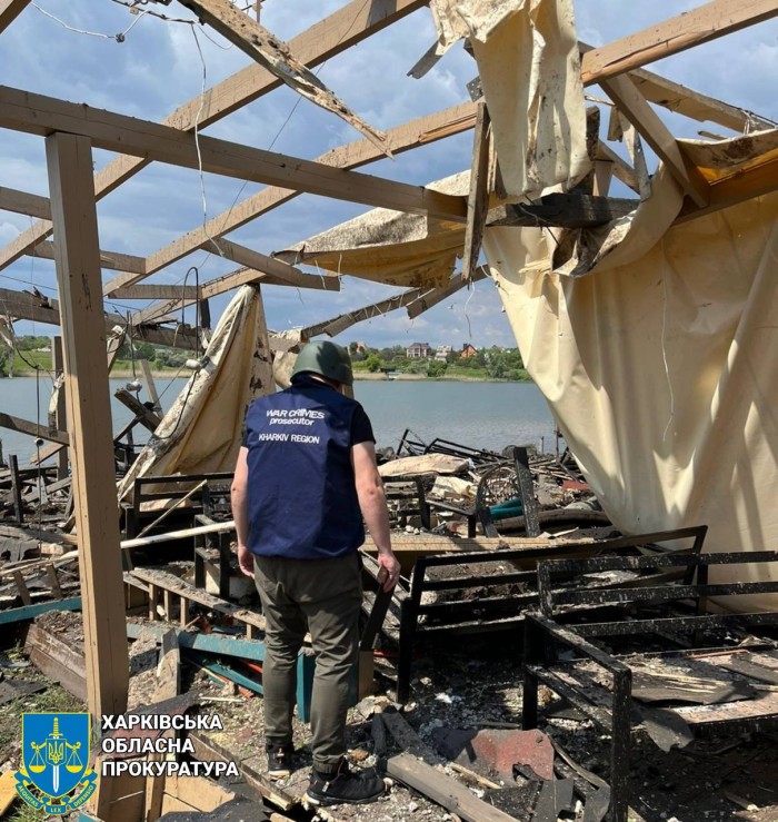 Наслідки російського ракетного удару, фото: Харківська обласна прокуратура