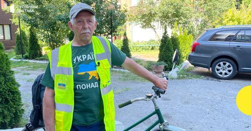 65-летний волонтер из Полтавщины устроил велопробег в 1000 км, чтобы собрать деньги на ВСУ