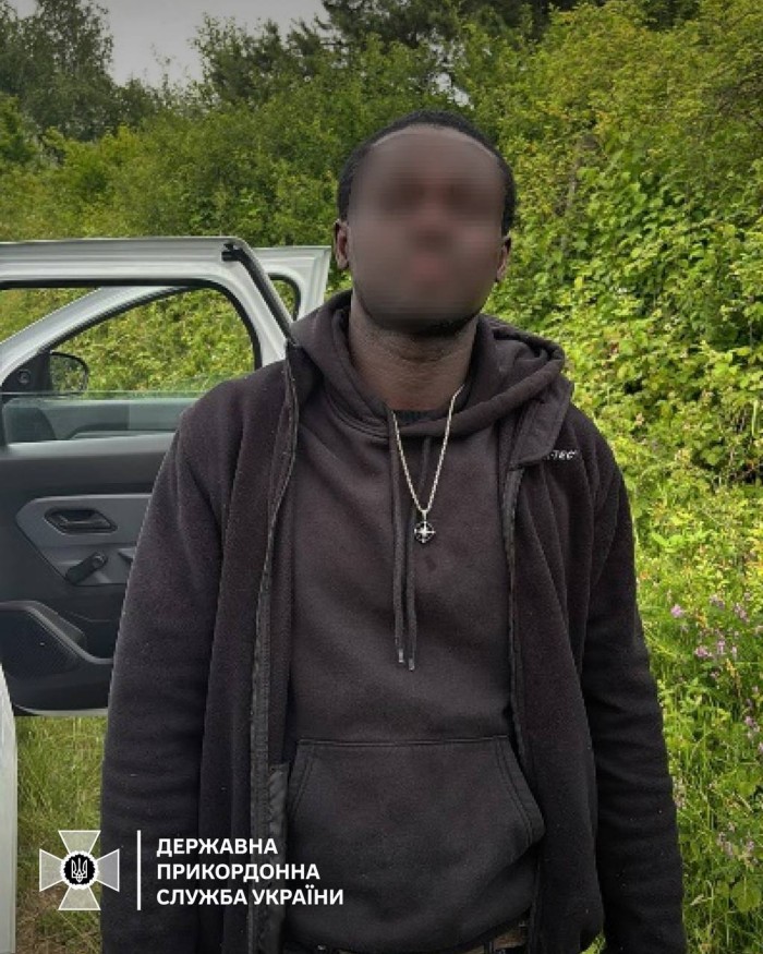 Громадянина Гвінеї затримали українські прикордонники, фото: ДПСУ