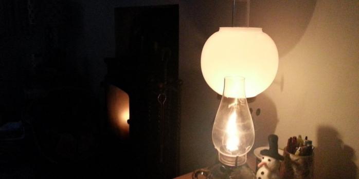 В Украине продолжаются экстренные отключения электроэнергии, фото: Sarah Barker
