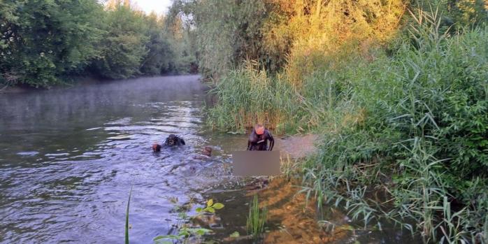 На Волыни во время катания на доске на реке погиб юноша, фото: ГСЧС