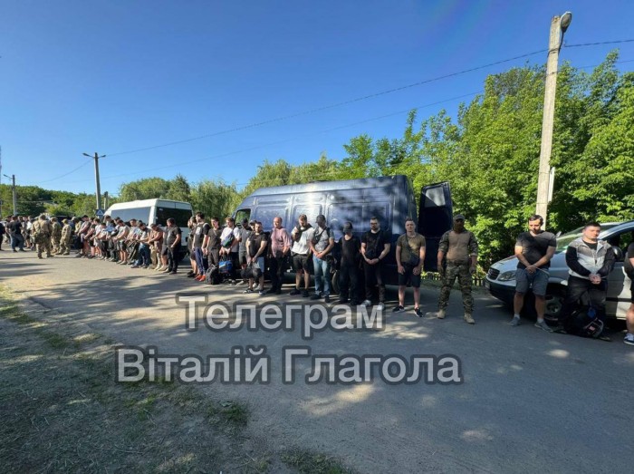 Рекордну кількість чоловіків, які намагалися виїхати з України, затримали прикордонники, фото: Віталій Глагола