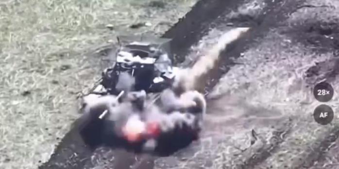 Знищення танка російських загарбників, скріншот відео