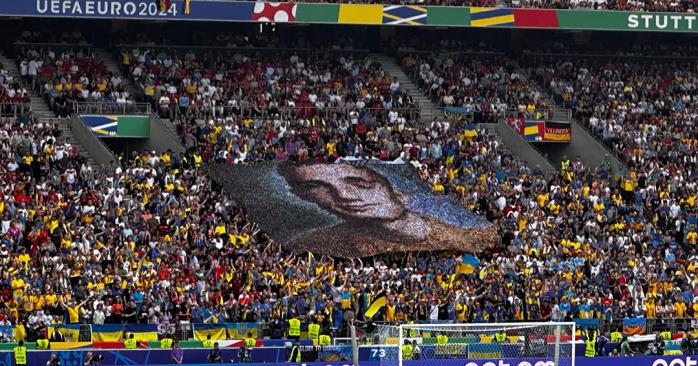 Болельщики на Евро-2024 развернули особый баннер. Фото: соцсети