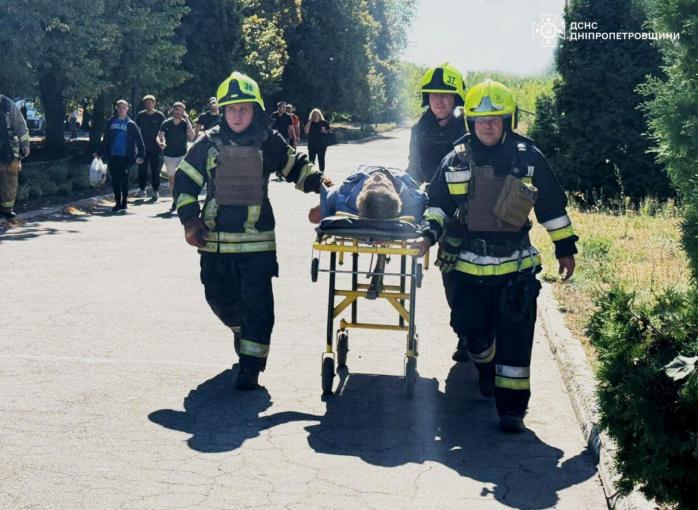 У Павлограді вже майже 100 постраждалих від балістичної атаки