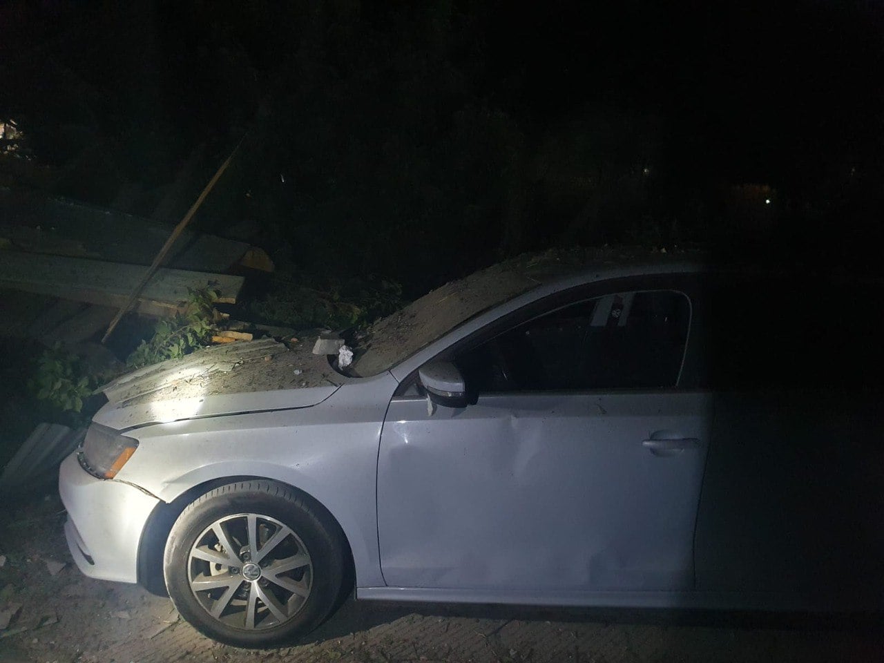 Наслідки авіаудару по Сумах. Фото: ОВА