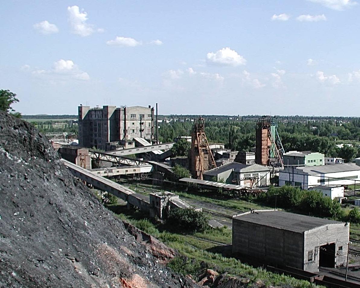 Понад 150 гірників застрягли під землею через знеструмлення. Фото: Михайло Волинець