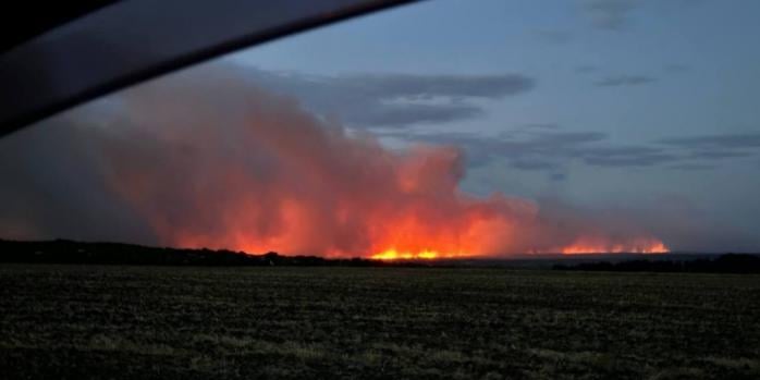 На ТОТ Луганщини вирують численні пожежі, фото: соціальні мережі