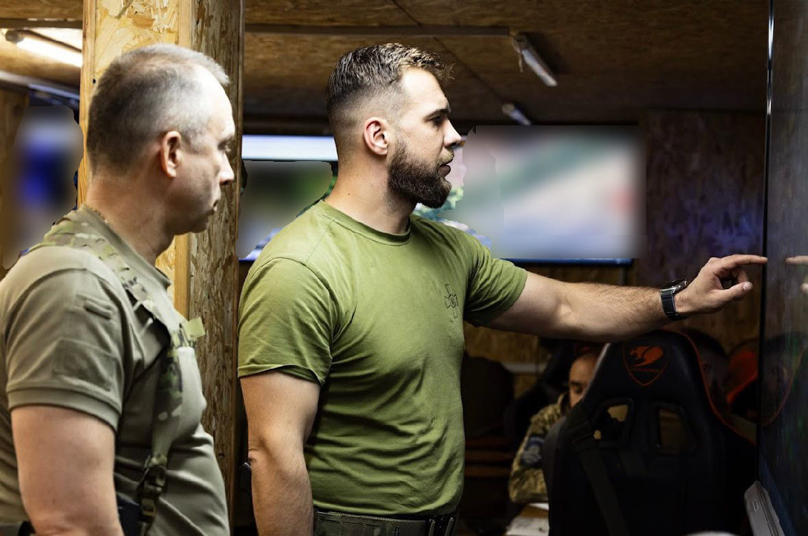 Сирський побував на найгарячіших напрямках фронту. Фото: Генштаб