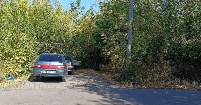 Окупанти на Донбасі воюють на легкових авто. Фото: «АТЕШ»