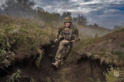 Две бригады приглашают на службу военных после самовольного оставления части