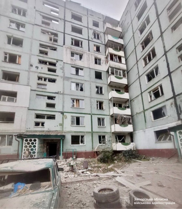 Наслідки російського авіаудару по Степногірську, фото: Запорізька ОВА