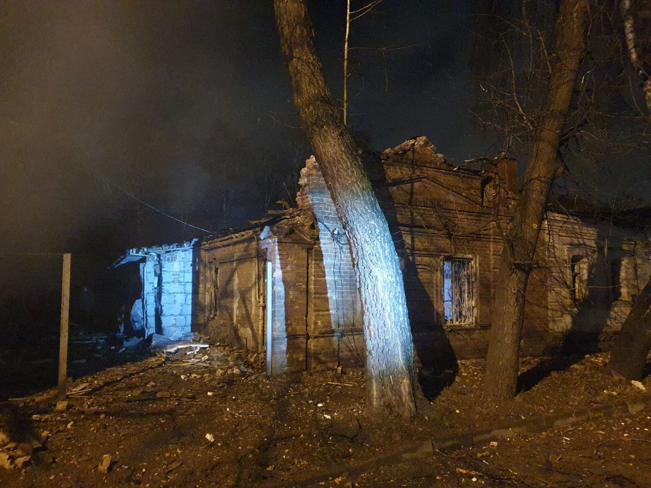 Російські Shahed атакували мікрорайон у Сумах. Фото: ОВА