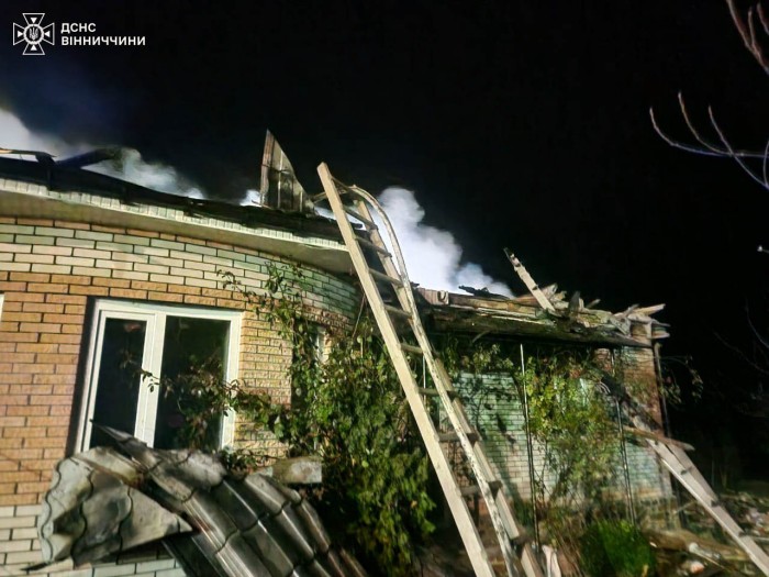Наслідки російської атаки на Вінниччину, фото: ДСНС