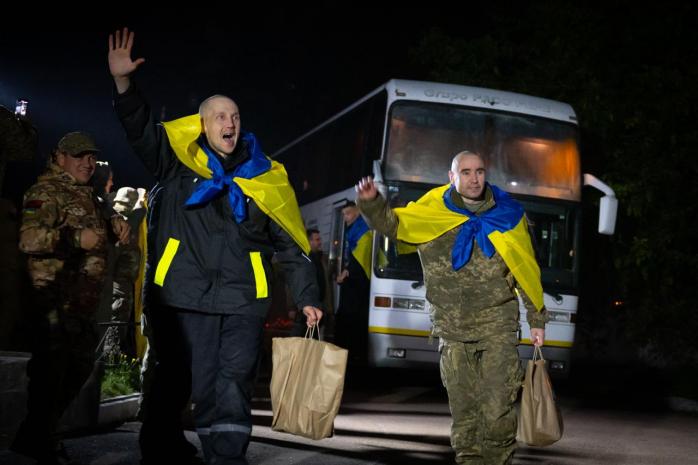 Омбудсмен анонсував "позитивні новини" про повернення українських військовополонених