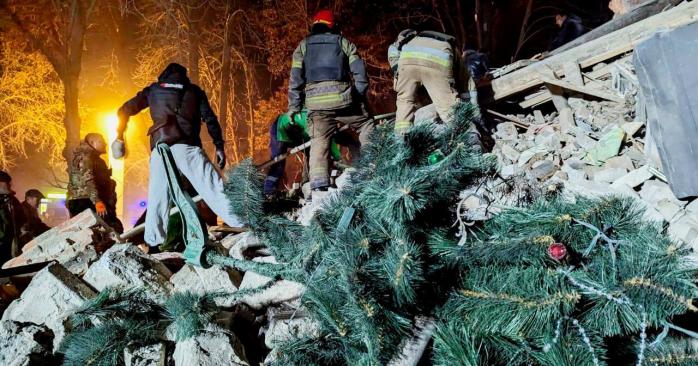 Рятувальну операцію в Кривому Розі завершили. Фото: ДСНС