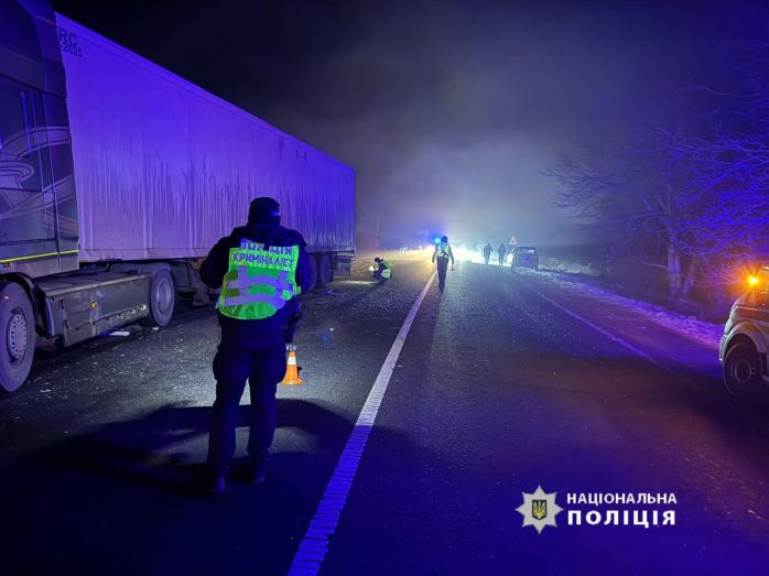 На Івано-Франківщині в ДТП загинули п'ятеро молодих людей від 15 до 20 років