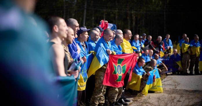 Визволені українців з російського полону. Фото: Координаційний штаб