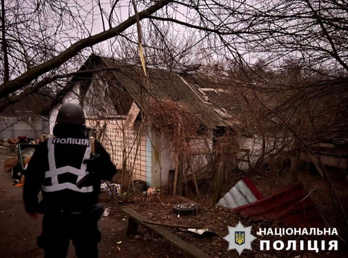 Наслідки атаки російських дронів на Київщині, фото: Нацполіція