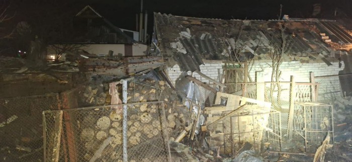 Наслідки падіння російського дрона не Сумщині, фото: Сумська ОВА