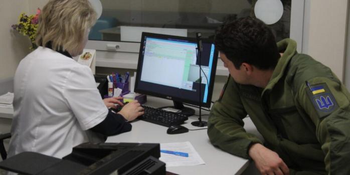 Признанные ограниченно годными военнообязанные должны пройти повторный медосмотр, фото: «Цензор.нет»