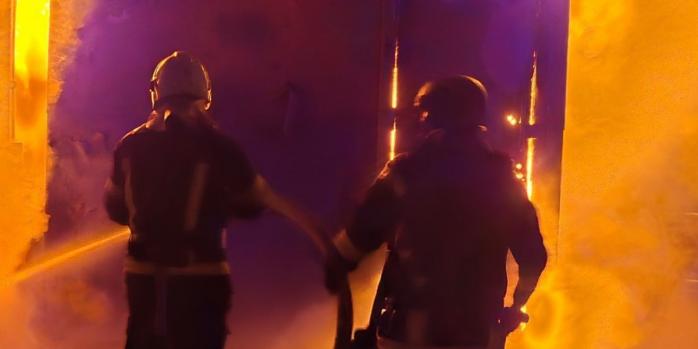 Последствия российской воздушной атаки по Запорожью, фото: ГСЧС