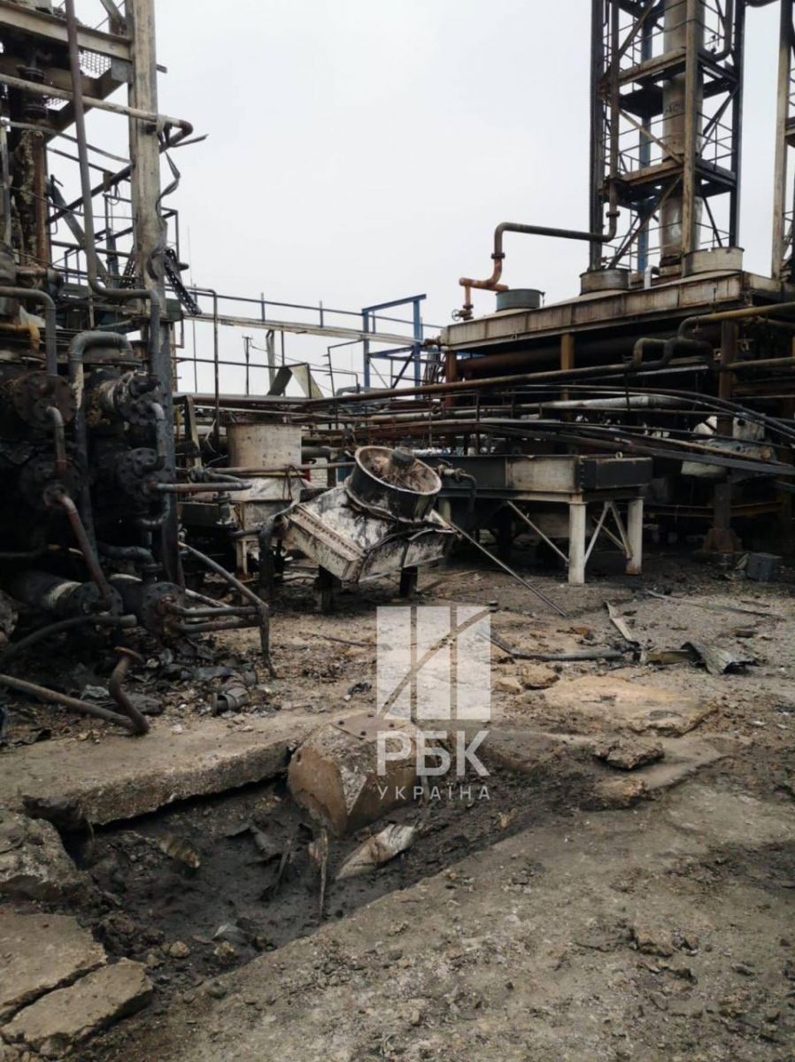 Російські дрони знищили нафтопереробний завод в Україні. Фото: РБК-Україна