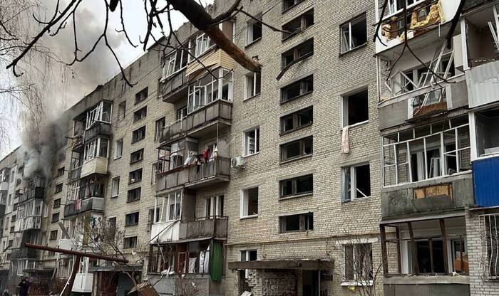 Наслідки російського ракетного удару по Сумах, фото: Сумська ОВА