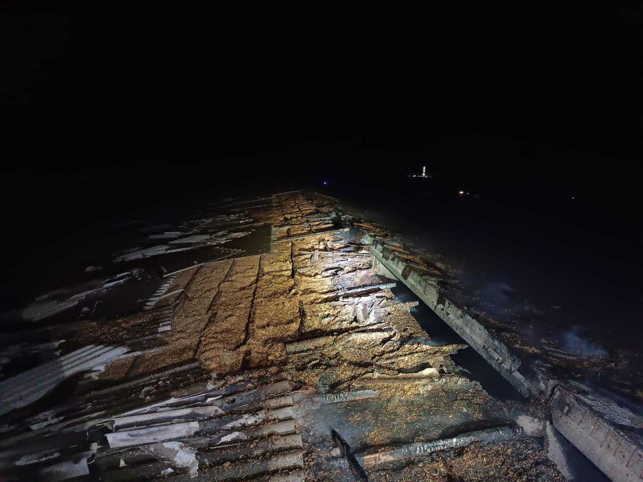 Наслідки нальоту БпЛА. Фото: ОВА, ДСНС