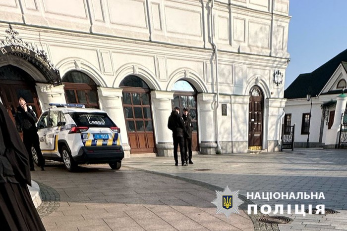 У Києві розпочинають інспекцію печер лаври, фото: Нацполіція