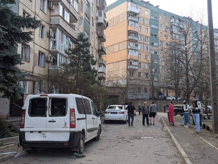 Наслідки російських авіаударів по Кривому Рогу, фото: Дніпропетровська ОВА