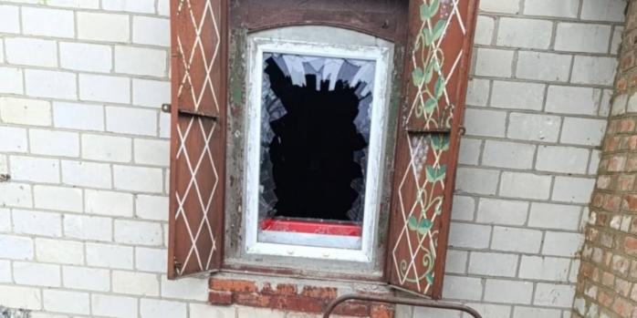 Последствия удара российского беспилотника, фото: Харьковская областная прокуратура