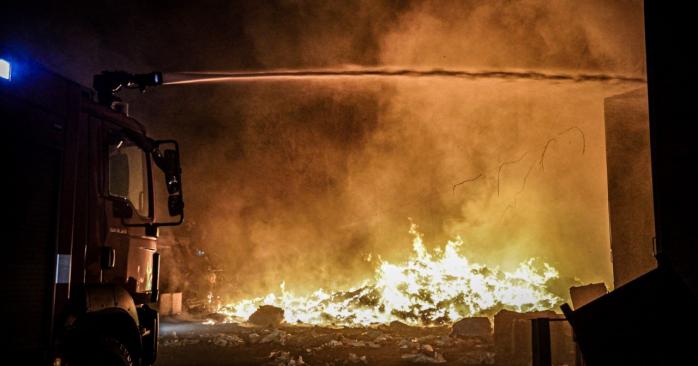 Последствия ударов по Харькову. Фото: ГСЧС