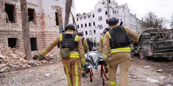 Последствия российского ракетного удара по Сумам 13 апреля, фото: ГСЧС