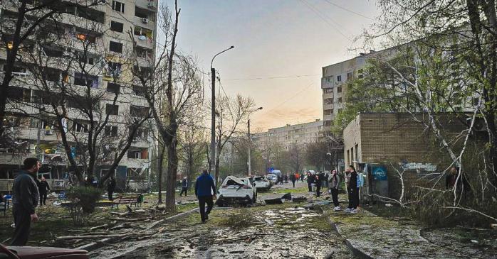 У Харкові кількість постраждалих збільшилась до 112 осіб. Фото: ДСНС