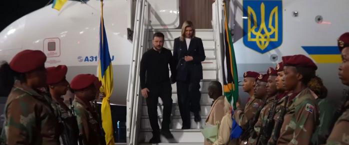 Владимир Зеленский сократил свой визит в ЮАР, скриншот видео