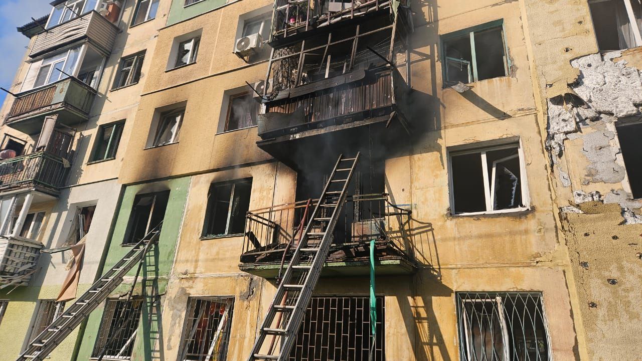 У Павлограді вже 14 постраждалих. Фото: ОВА, ДСНС